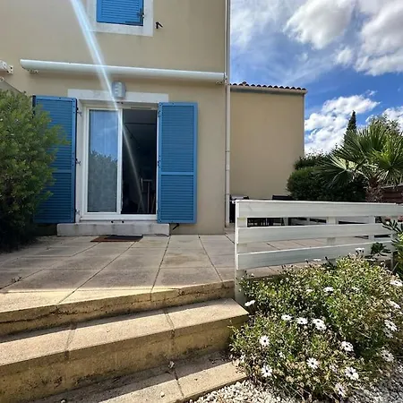 Mazet Proche Mer Climatise Holiday home La Londe-les-Maures